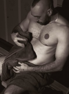 Tristan Red - Masajista in Madrid Photo 13 of 15