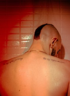 Tristan Red - Masajista in Madrid Photo 15 of 15