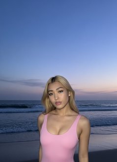 Trixie classy bottom girl - Transsexual escort in Taipei Photo 6 of 6