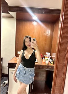 Maria - escort in Cebu City Photo 7 of 8