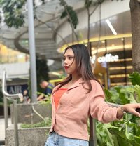 Trixie - Transsexual escort in Manila