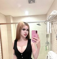 Trixie Suxker - puta in Manila