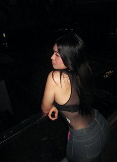Trixy - Acompañantes transexual in Manila Photo 7 of 12