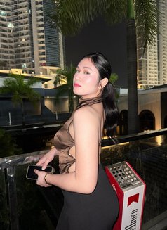 Trixy - Transsexual escort in Manila Photo 14 of 14