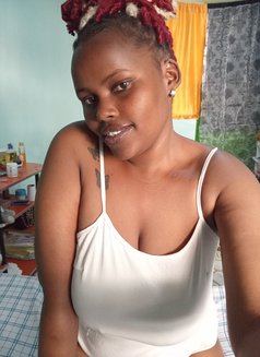 Triza - escort in Nairobi Photo 2 of 2