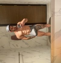 Horsecock - Male escort in Dubai