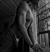 Troy - masseur in Nairobi