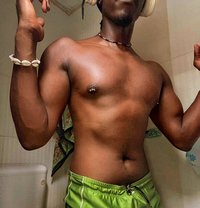 Troy - masseur in Nairobi
