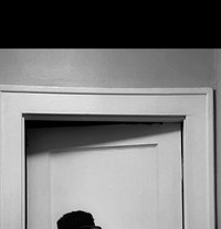 Troy Here form Africa (BBC) - Male adult performer in Pune