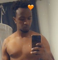 Truce - Male escort in Doha