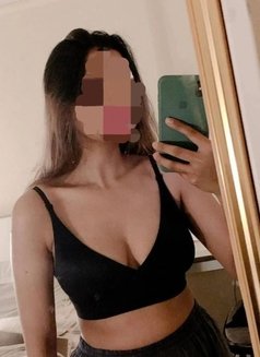 Trupti - escort in Navi Mumbai Photo 4 of 4