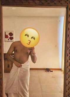 Trusted Discreet Partner for Ladies - Male escort in Colombo Photo 3 of 3