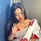 Trusted Female Escorts With Hand 2 Han - puta in Chennai