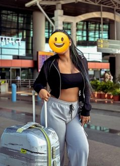 Air hostess kanika here.. independent - escort in Mumbai Photo 1 of 7