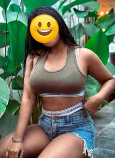 Air hostess kanika here.. independent - escort in Mumbai Photo 5 of 7