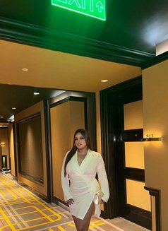 Ts Amber - Transsexual escort in Makati City Photo 6 of 9