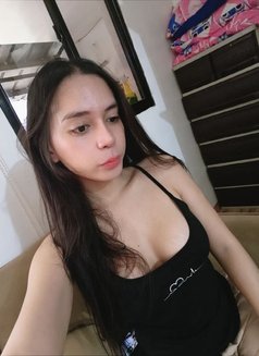 Ts Amy Huge C*ck - Transsexual escort in Manila Photo 5 of 5