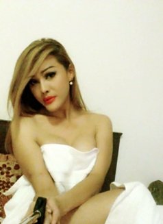 TS Amy New in Dubai - Transsexual escort in Dubai Photo 7 of 7