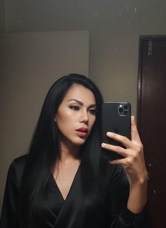 TS Andini - Hot, passionate, fun & party - Acompañantes transexual in Jakarta Photo 14 of 18
