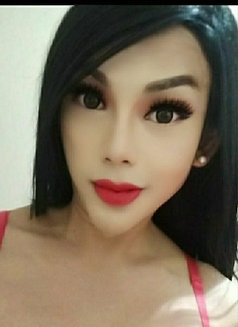 TS Andini - Hot, passionate, fun & party - Acompañantes transexual in Bali Photo 7 of 18