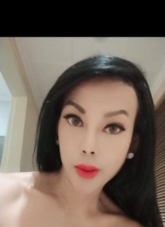 TS Andini - Hot, passionate, fun & party - Acompañantes transexual in Bali Photo 13 of 18