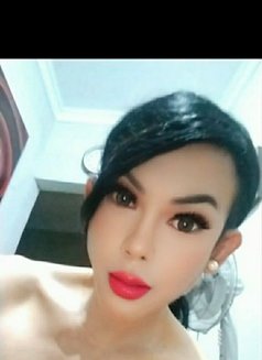 TS Andini - Hot, passionate, fun & party - Transsexual escort in Jakarta Photo 9 of 19