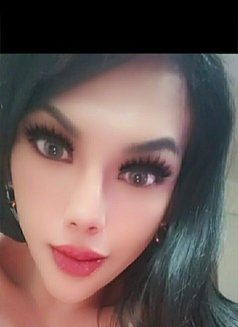 TS Andini - Hot, passionate, fun & party - Transsexual escort in Jakarta Photo 11 of 19