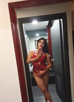 TS Andini - Hot, passionate, fun & party - Transsexual escort in Jakarta Photo 17 of 19