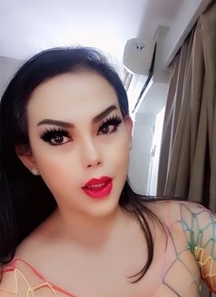 Privat party for have good time - Transsexual escort in Kuala Lumpur Photo 4 of 17