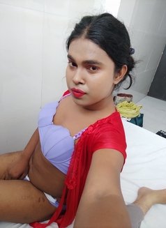 Ts Angelina - Transsexual escort in Ahmedabad Photo 3 of 6