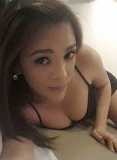 Ts Anne - Transsexual escort in Singapore Photo 2 of 8