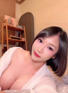 TS ARAYA - Transsexual escort in Tokyo Photo 16 of 16