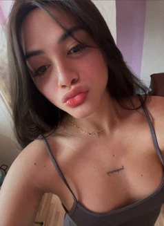 Ts Arcy - Transsexual escort in Manila Photo 4 of 17