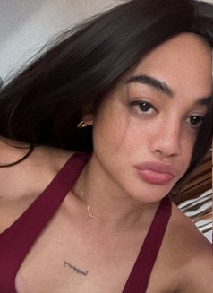 Ts Arcy - Transsexual escort in Manila Photo 13 of 17