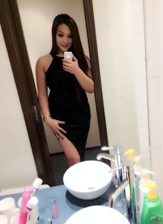 Ts Armela With Poppers Just Arrived - Transsexual escort in Makati City Photo 2 of 9