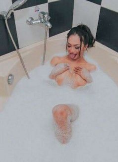 Ts Ashleycum - Transsexual escort in Hong Kong Photo 1 of 8