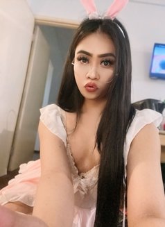 VERS HUGE LOAD WITH BIG DICK & CUTE BOT - Transsexual escort in Jakarta Photo 16 of 24