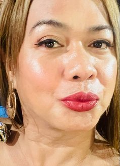 Ts Bea - Transsexual escort in Manila Photo 13 of 14