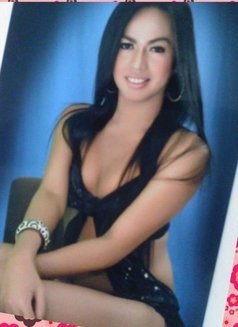 Ts Bea - Transsexual escort in Manila Photo 2 of 3