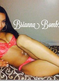 Ts Brianna - Transsexual escort in Dubai Photo 1 of 5
