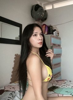 Ts Camille Big D*ck - Transsexual escort in Manila Photo 5 of 5