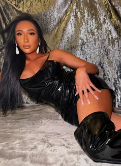 Ts cassie for every1 satisfaction - Transsexual escort in Abu Dhabi Photo 23 of 23