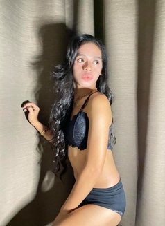 Ts Charlyn For. Cumshow - Acompañantes transexual in Manila Photo 6 of 6