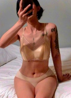 TS Chen VERSATILE - Transsexual escort in Kuala Lumpur Photo 15 of 17