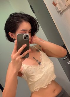 TS Chen VERSATILE - Transsexual escort in Kuala Lumpur Photo 17 of 17