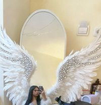 Ts cinta sexy big good servis - Acompañantes transexual in Bali Photo 3 of 8