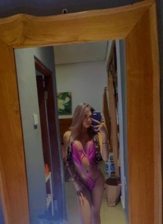 Ts Cinta sexy - Acompañante transexual in Bali Photo 5 of 9
