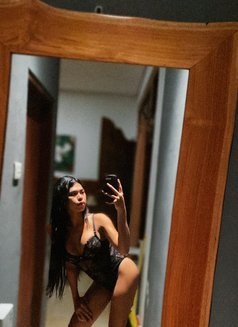 Ts Cinta sexy - Acompañante transexual in Bali Photo 8 of 9