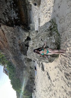 Ts Cute Shemlae Celine - Acompañantes transexual in Bali Photo 9 of 11