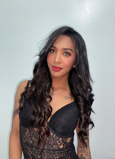 Ts Daniela - Transsexual escort in Makati City Photo 3 of 4